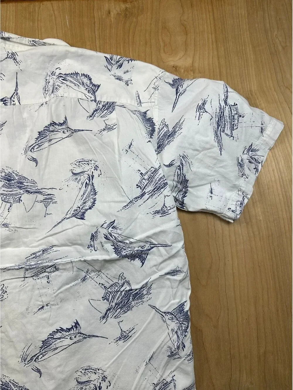 Vintage 80s Banana Republic Safari & Travel marlin button up shirt fish fishing